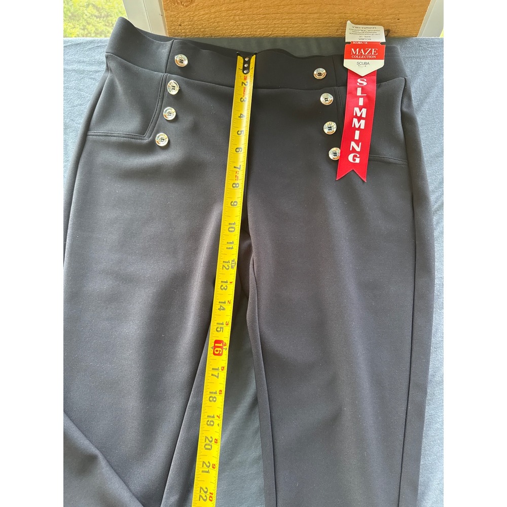 Maze Collection Black Scuba Slimming Button Detail Tapered Pants Womens 1X NWT - Picture 4 of 7